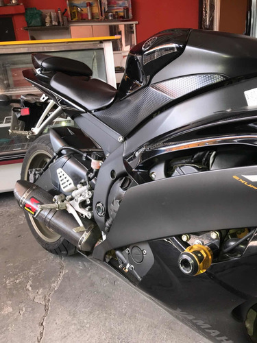 Yamaha R6