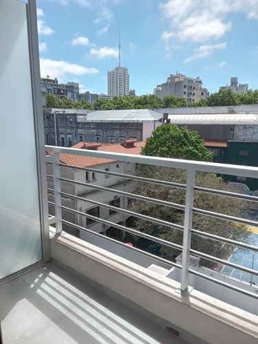 Venta Con Renta, 2 Dormitorios ,cordón Sur
