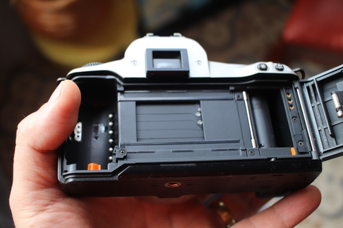 Máquina Fotográfica Analógica Canon Eos 300 (analógica)