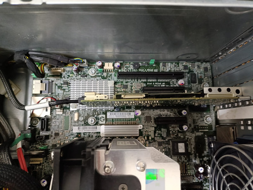 Server Hp Ml110 G7 16g Ecc Xeon E3-1220 2 Hd 1tb Array P401