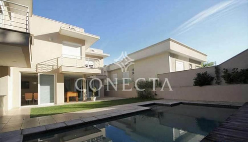 Imagem 1 de 27 de Alphaville 11 | Casa A Venda | Casa Clean | Muita Iluminação Natural | Alameda Tranquila | Proximo A Portaria - Cnc1277