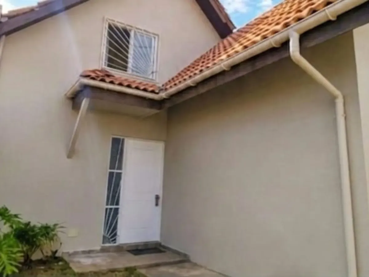 Imagen 3 de 15 de Casa En Venta En Peñaflor - Espectacular Barrio