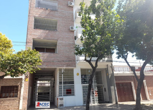 Venta - Cochera - España Y Hospitales