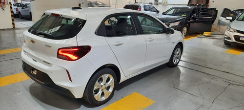 Imagen 15 de 23 de Chevrolet Onix Premier At 0km Entrega Ya G.o