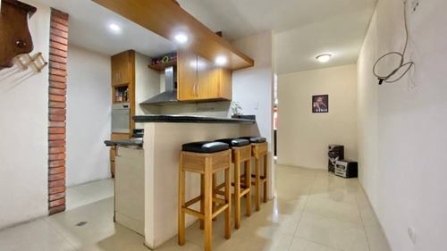 Imagen 3 de 16 de Casa En Conjunto Privado Laureles De La Castellana