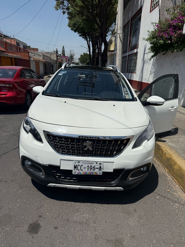 Peugeot 2008 1.2 Puretech Allure Pack