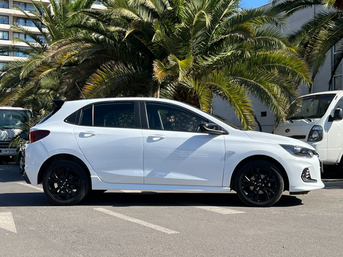 Chevrolet Onix Turbo 1.0 Rs Mt