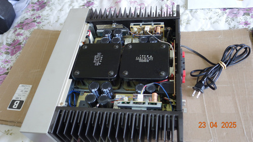 Amplificador De Poder Hk 770 Twin Toroidal Ultrawideband (Usado)