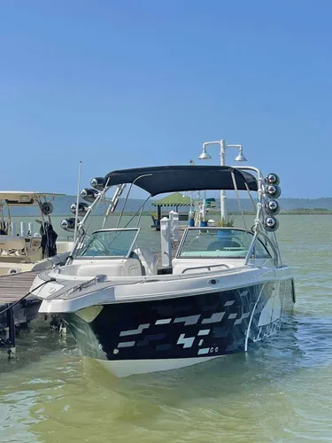 Lancha Robalo 227 Lv2727