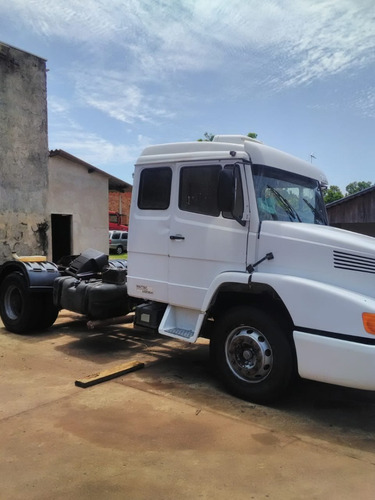Mercedes-benz 1630
