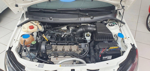 Volkswagen Voyage 1.6 Mi Comfortline 8v Flex 4p Manual