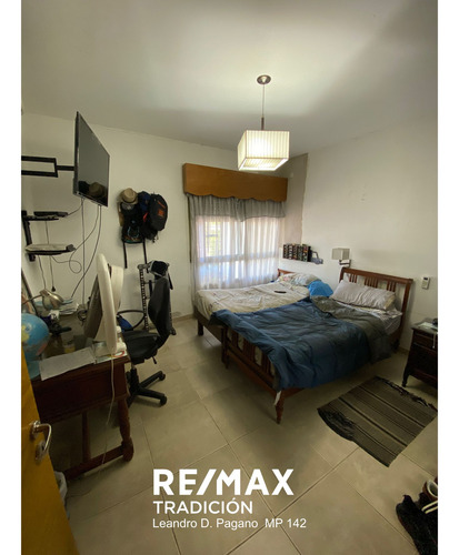 Casa En Venta Ubicación Residencial 7 Ambientes.-
