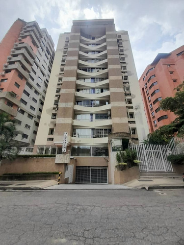 En Venta Apartamento En Residencias Macarena Urbanización El Bosque, Valencia Estado Carabobo - Venezuela / Emer