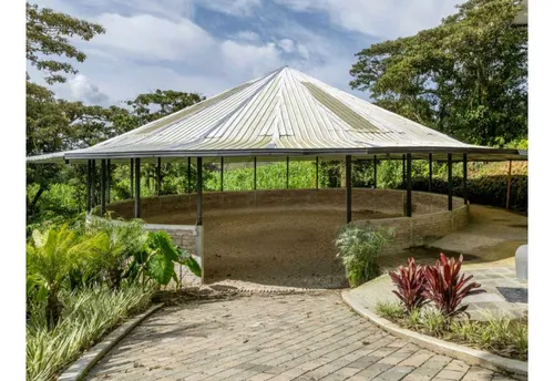 Finca Cria De Caballos X Venta En El Canadá El Carmen De Viboral