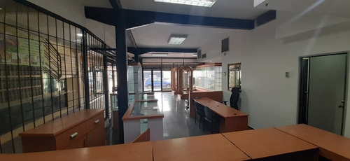 Imagen 12 de 15 de Local En Alquiler Av Miranda Barcelona
