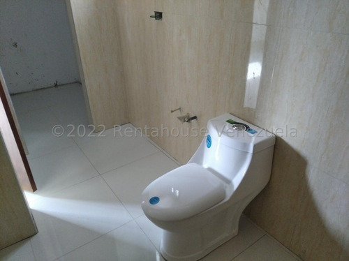 José Trivero Vende Hermosa Casa Duplex Ubicada En Cabudare
