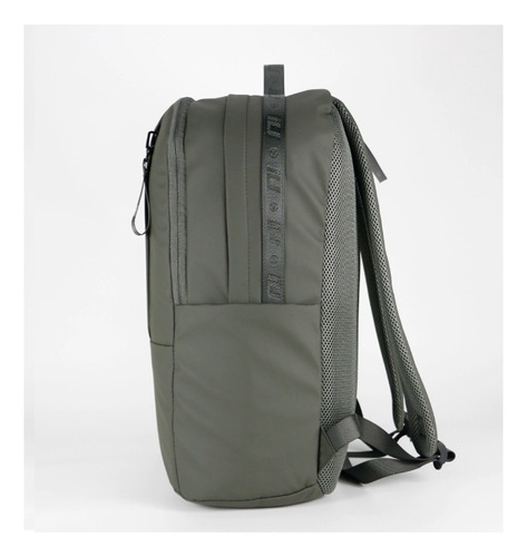 Mochila Iu 25 Litros Dailyhustle Backpack Unisex Verde Oscuro Liso