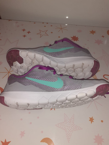 Zapatillas Nike Talle 37, Plantillas De 24cm (Usado)