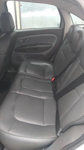 Fiat Linea 2010 1.9 16v Absolute Flex Dualogic 4p