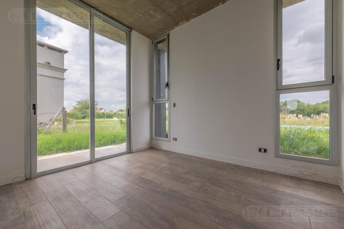 Casa En San Sebastián Área 2 Mb