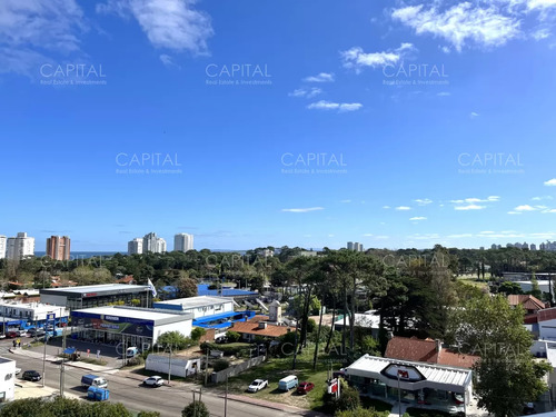 Apartamento En Venta A Estrenar De Un Dormitorio Y Medio  Zona Aidy Grill, Punta Del Este