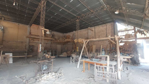 Imagen 10 de 27 de Galpón · Alquiler · 7.000 M2 · Dos Galpones · Oficina · Heras