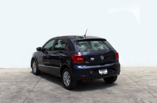 Imagen 8 de 14 de Volkswagen Gol 2017 1.6 Trendline Mt 5 P