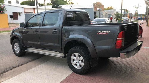 Toyota Hilux 3.0 Cd Srv Tdi 171cv 4x2 - B3 2015
