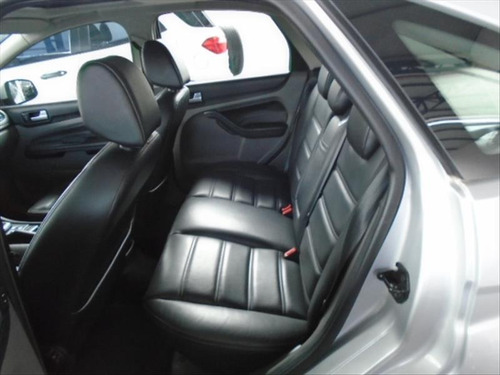 Imagem 11 de 14 de Ford Focus 2.0 Titanium Hatch 16v