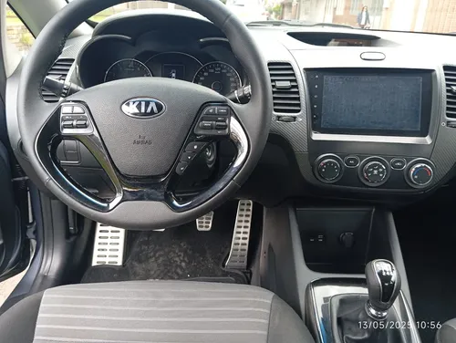 Kia Cerato Pro Sx 2nd Generacion 1.6cc Mt Aa