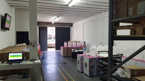 Imagen 7 de 17 de Excelente Inmueble Comercial Con Deposito Y Oficinas