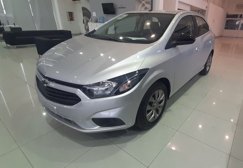 Imagen 18 de 18 de Chevrolet Onix 1.4 Joy Black 2023 Manual (5 Puertas)