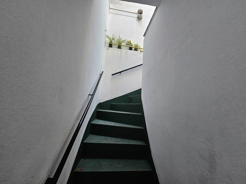 2 Ambientes - Terraza Propia - Quincho