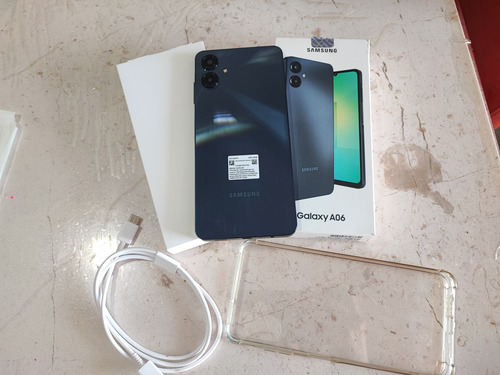 Celular Samsung Galaxy A06 4gb Ram 64 Gb Almacenamiento Negro (Usado)