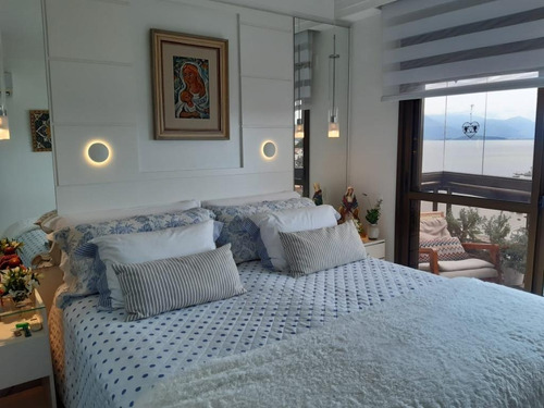 Cobertura Com 3 Dormitórios À Venda, 219 M² Por R$ 1.790.000,00 - Coqueiros - Florianópolis/sc - Co0258