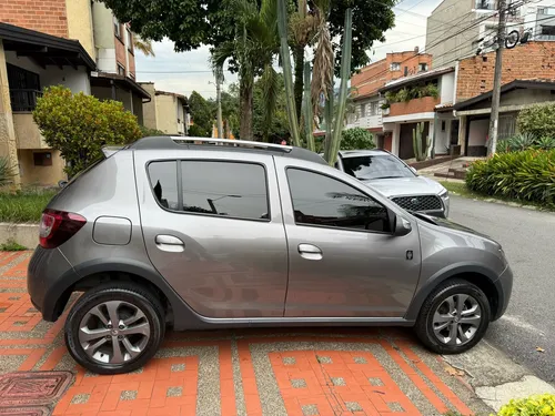 Renault Stepway 1.6 Trek Intens