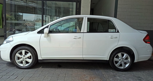 Imagen 2 de 15 de Nissan Tiida 2015 1.8 Advance 4p At
