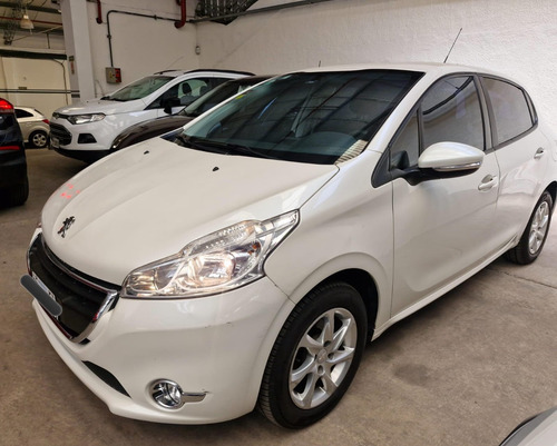 Peugeot 208 1.5 Allure Touchscreen
