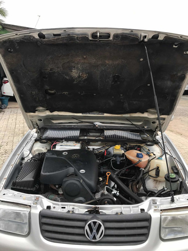 Volkswagen Santana 1.8 Comfortline 4p Gasolina 2006