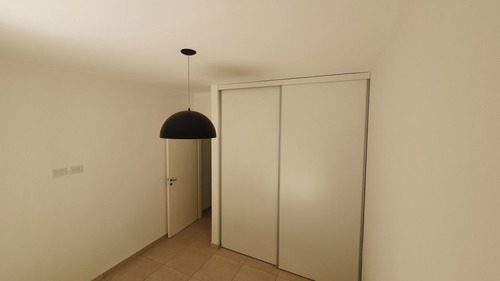 Imagen 9 de 13 de Departamento En Venta En José C Paz