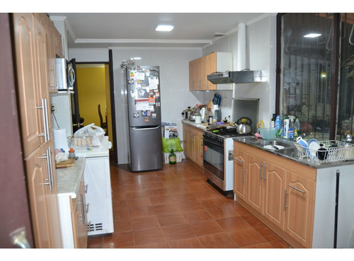 Venta Casa La Florida 452 Metros Cuadrados A U.f. 8.618