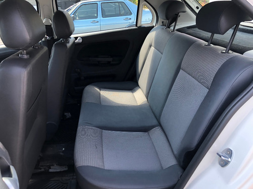Imagen 8 de 15 de Vw Gol Sedan Trendline Tm5 1.6l 2017 Iva Credito Recibo Fina