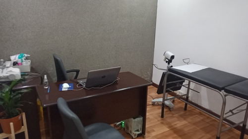 Consultorio Médico En Zona Centro De Berazategui