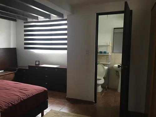 Casa En Venta. En Calle Cerrada En Club De Golf Tequisquiapan, Con Vista Al Campo De Golf