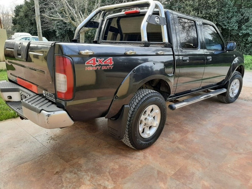 Imagen 4 de 11 de Nissan Frontier Se 4x4 Se