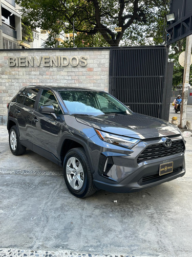 Toyota Rav4 Gris 2024