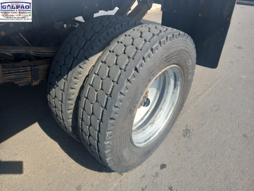 Imagem 11 de 15 de Ford Cargo 815 Baú Carga Seca - (2007)