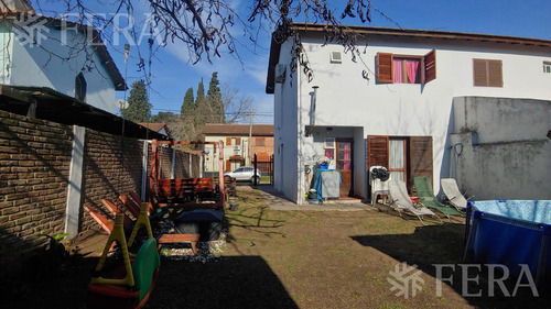 Venta De Casa De 3 Ambientes Con Cochera En Longchamps