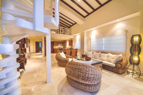 Renta Apartamento En Marina Cap Cana