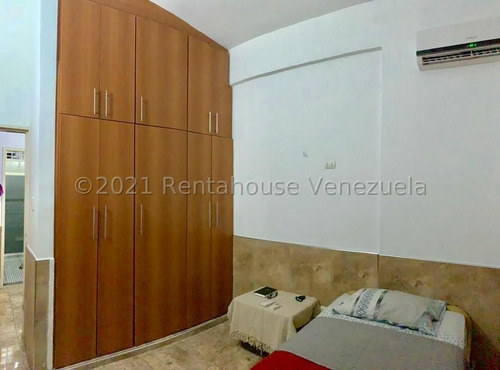 Imagen 8 de 14 de Casa Con Piscina Maracay Urb. Andrés Bello 22-11776 Hl
